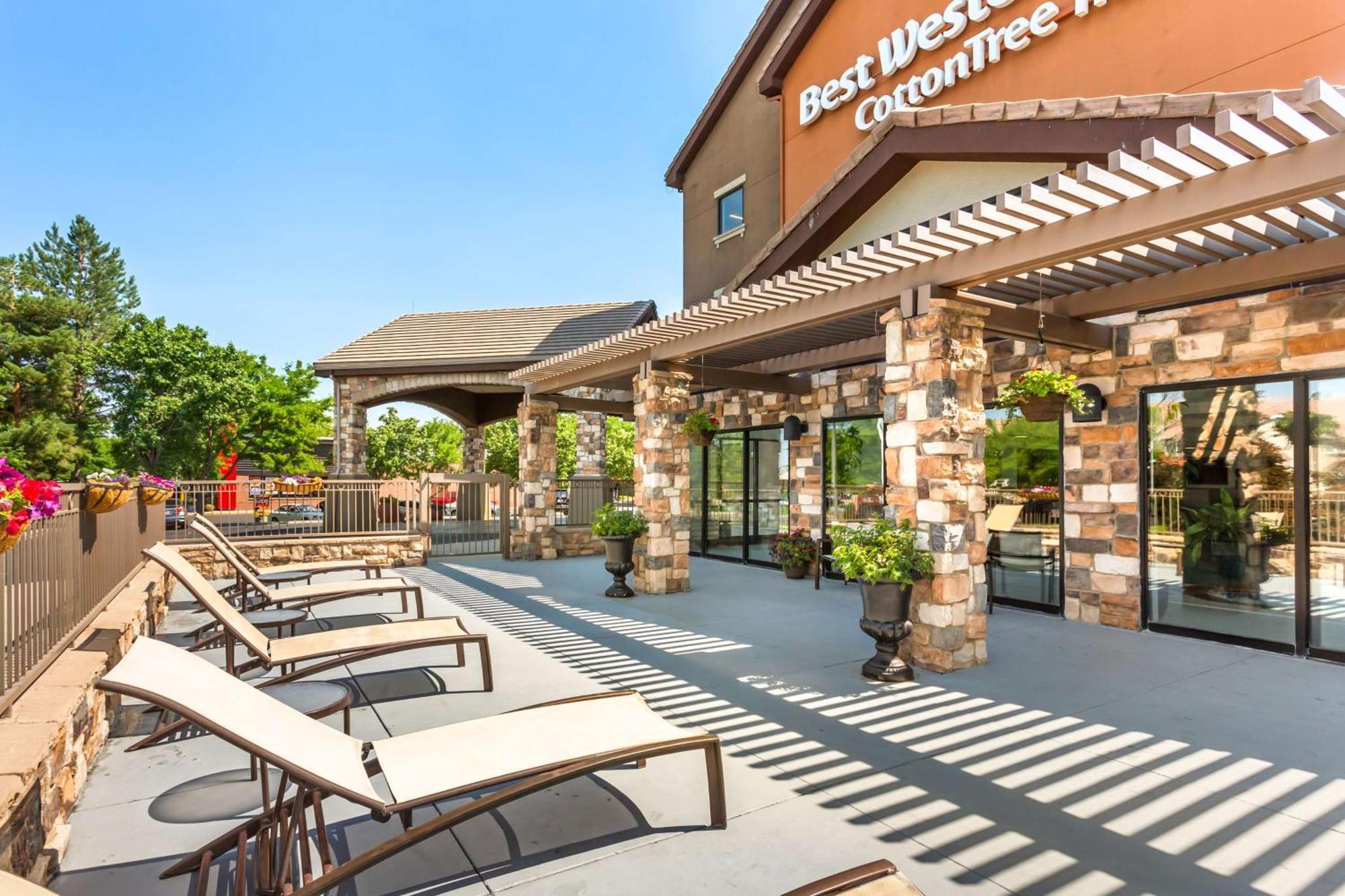 Best Western Plus Cotton Tree Inn Санді Екстер'єр фото
