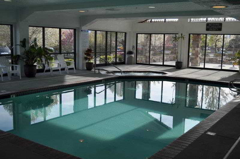 Best Western Plus Cotton Tree Inn Санді Екстер'єр фото